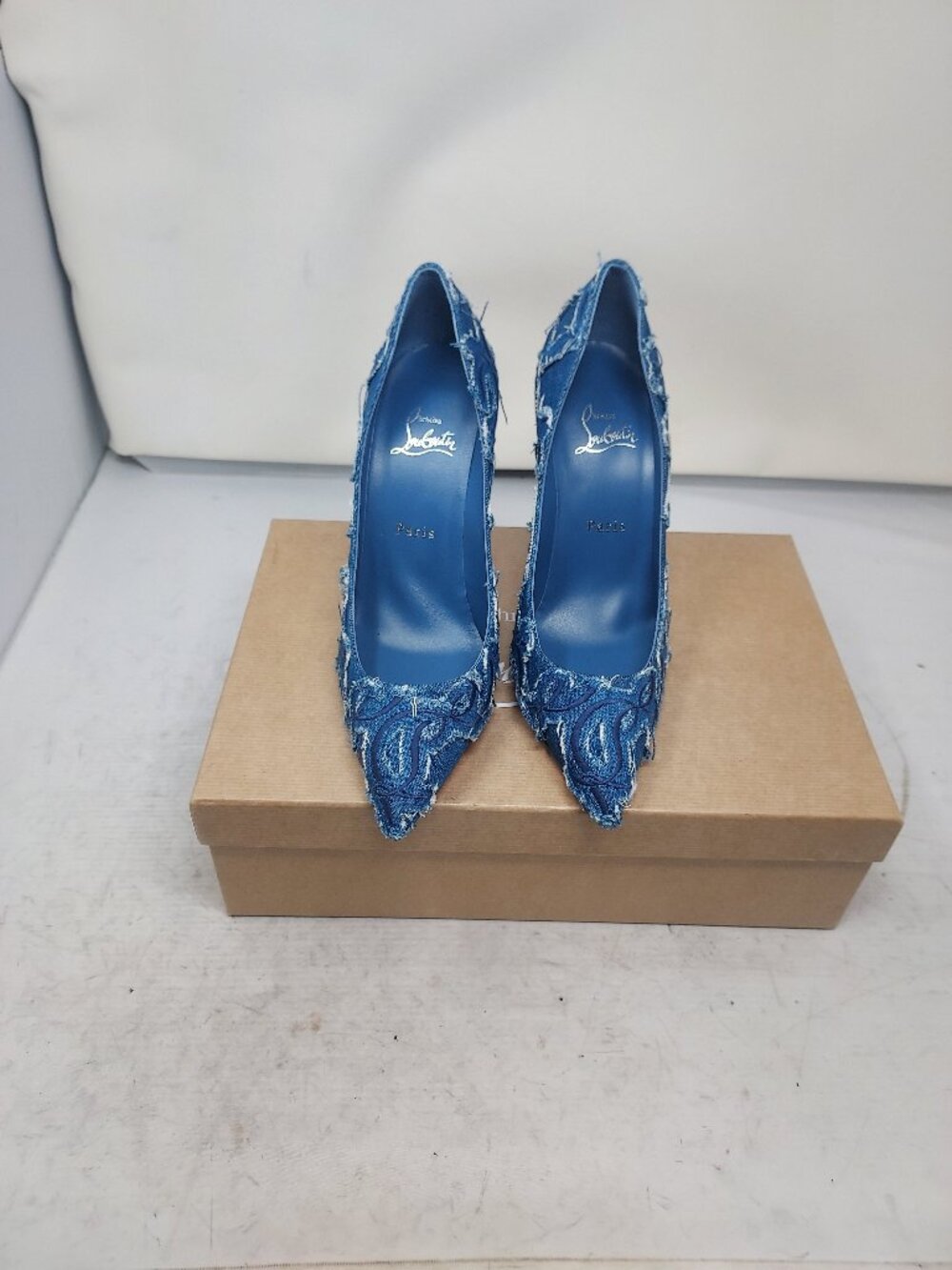 Christian Louboutin Blue Kate Toile Denim Brode Heel Shoe - Picture 8 of 11